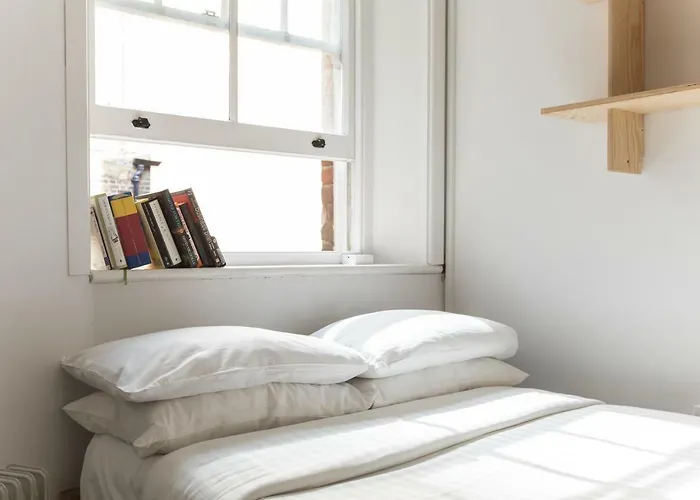 Beautiful pied-a-terre to explore London